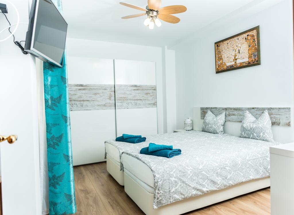 Modern Apartment Playa バレンシア エクステリア 写真